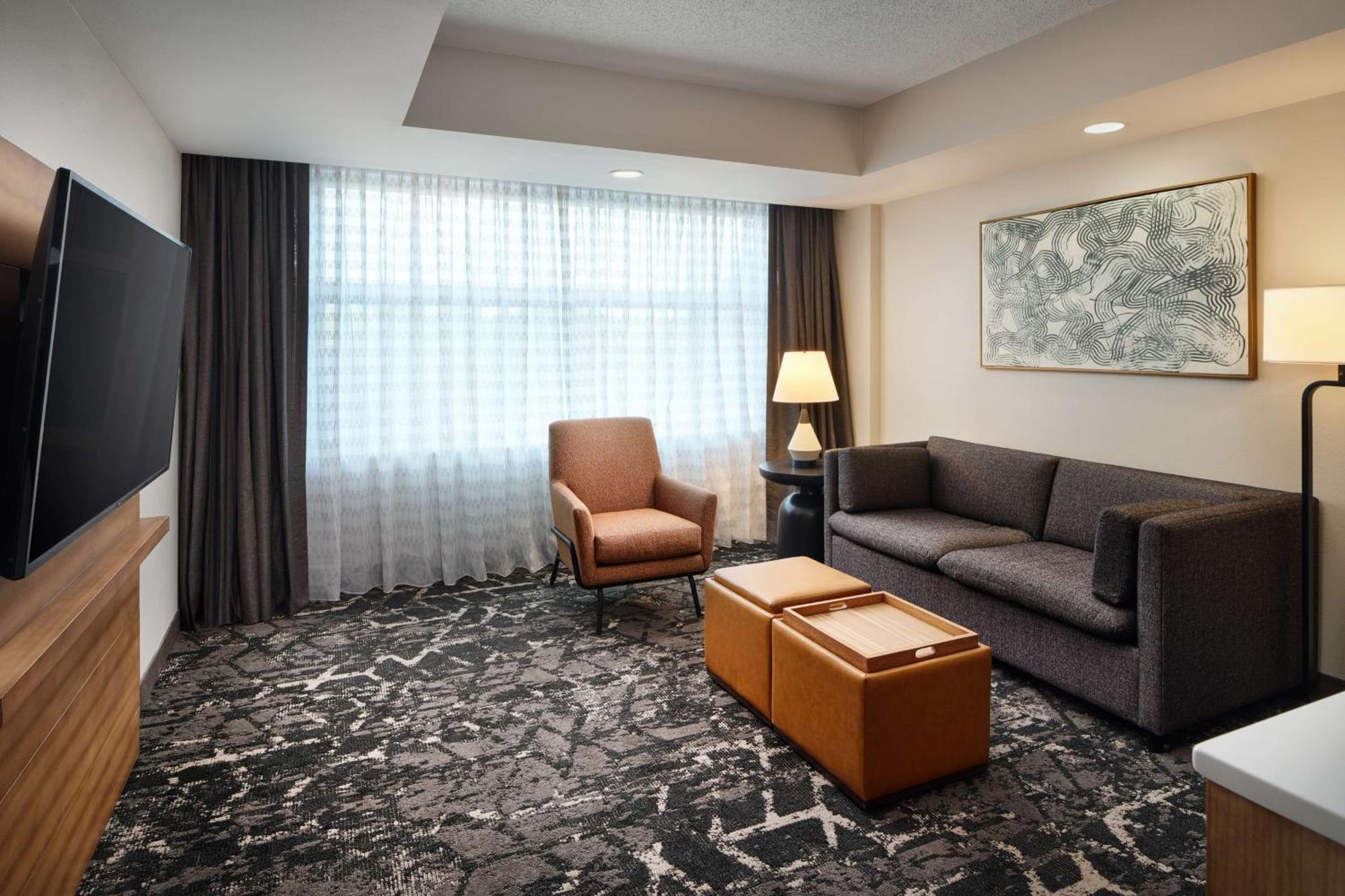 Embassy Suites By Hilton Hampton Convention Center Esterno foto