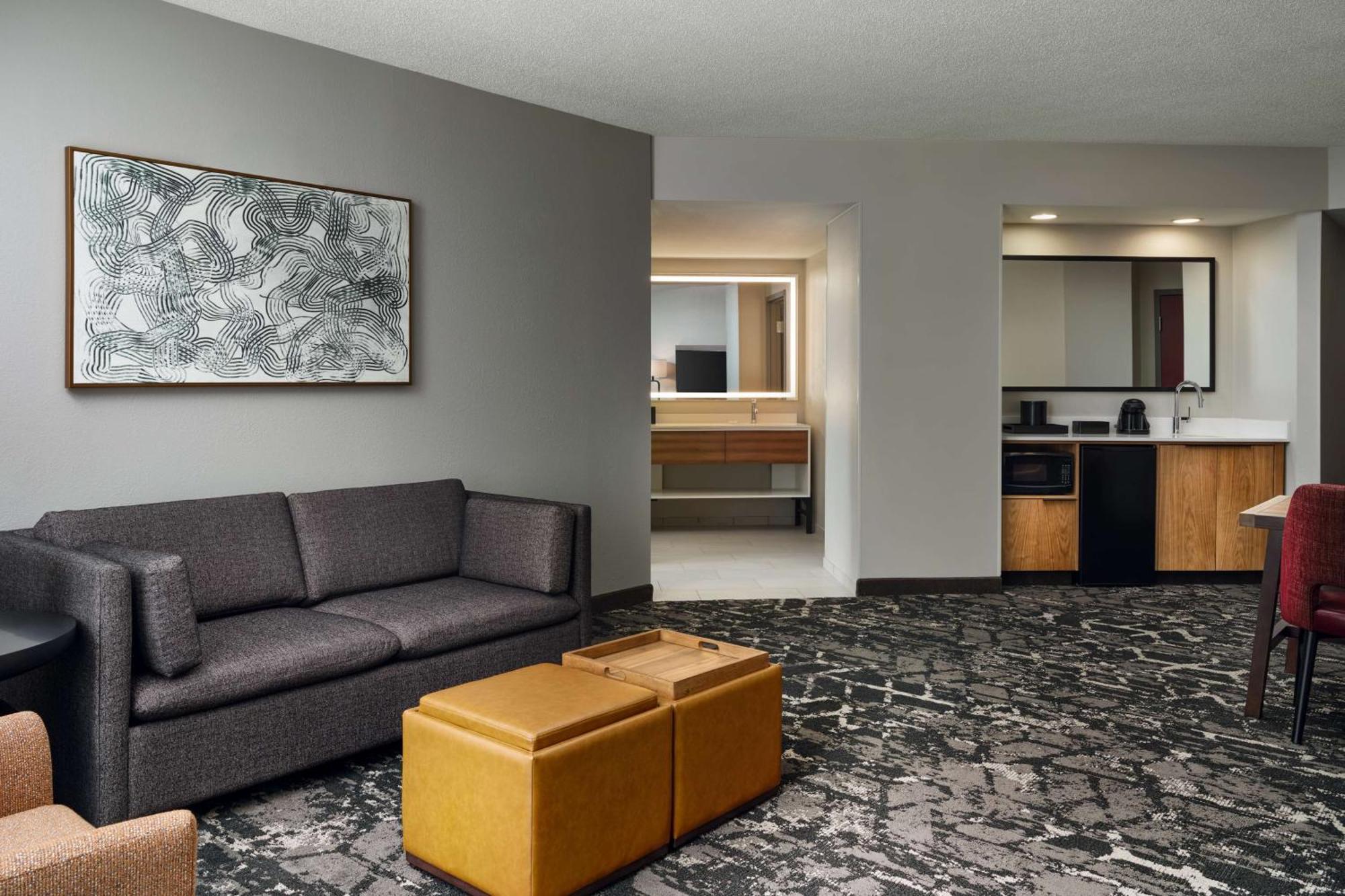 Embassy Suites By Hilton Hampton Convention Center Esterno foto